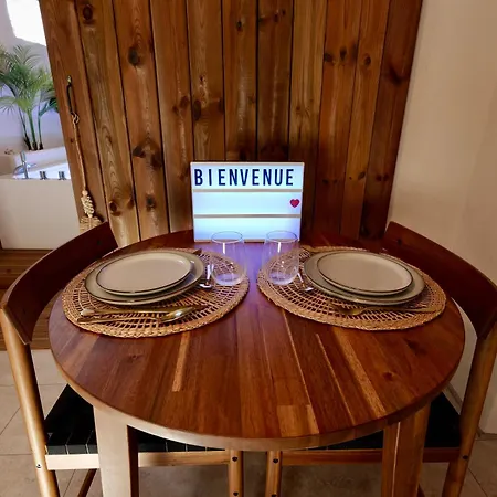 Piccola Casa, Cote Ile Appartement