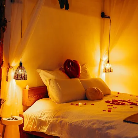 Piccola Casa, Cote Ile *